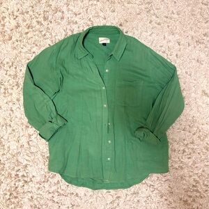 Universal Threads lightweight button down